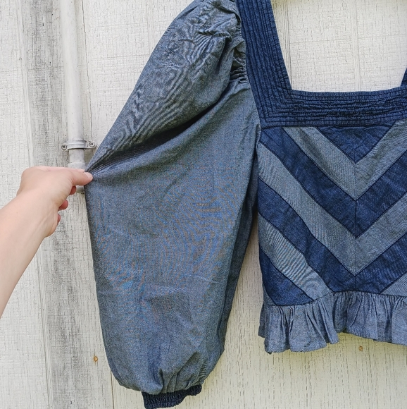 ANTHROPOLOGIE Love the Label Smocked Puff-Sleeve Denim Blouse Blue Top - SIZE M. - Picture 7 of 12